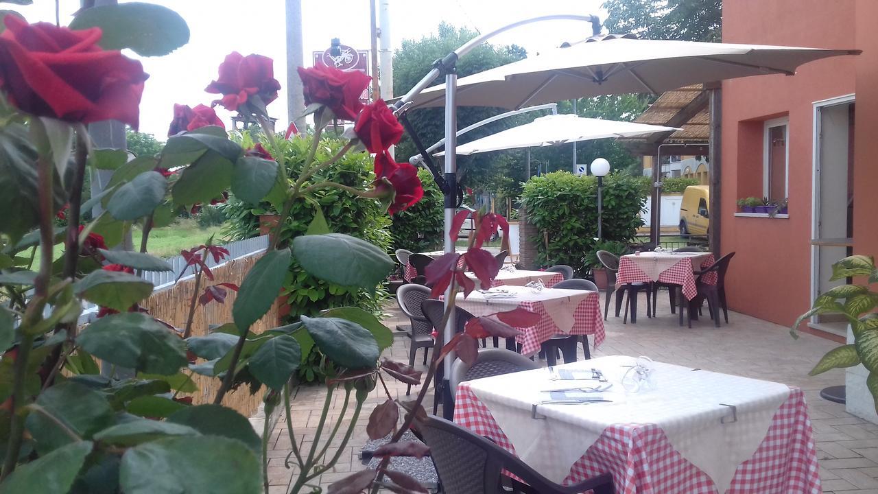 La Campagnola Trattoria Con Alloggio Misano Adriatico Exteriér fotografie